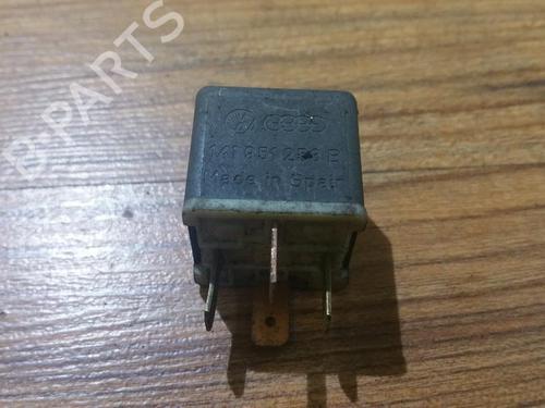 Used Electronic sensor Electronic sensor VW PASSAT B3/B4 Variant (3A5, 35I) 1.6 (72 hp) 33519252 33519252