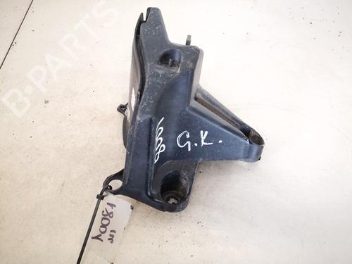 Used Rear bumper bracket Rear bumper bracket 35402962 35402962