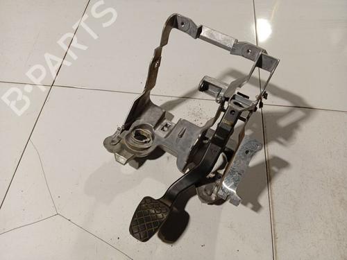 Used Pedal Pedal 34910587 34910587