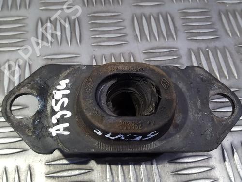 Used Engine mount Engine mount RENAULT SCÉNIC II (JM0/1_) 1.5 dCi (JM02, JM13) (101 hp) 33493057 33493057