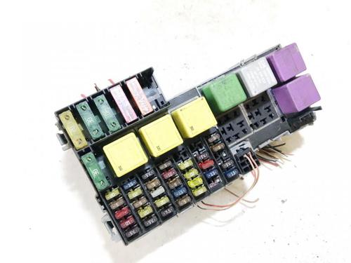 fuse-box-opel-corsa-c-x01-2000-2001-2002-2003-2004-2005-2006-2007-2008-2009-33526510 main image