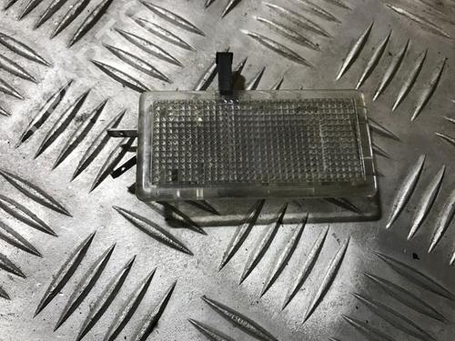 Used Interior roof light Interior roof light MITSUBISHI CARISMA (DA_) 1.9 TD (DA4A) (90 hp) 35698040 35698040