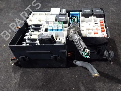 fuse-box-ford-focus-c-max-dm2-2003-2004-2005-2006-2007-33483608 main image