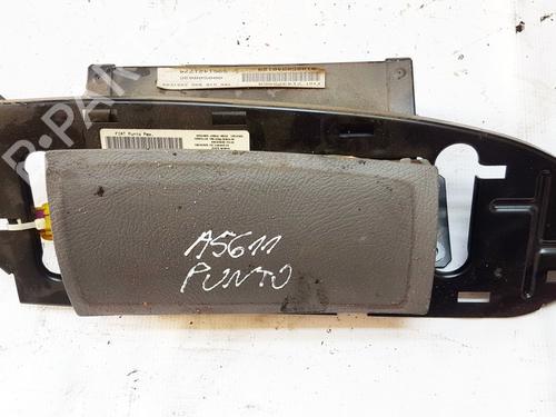 Used Passenger airbag Passenger airbag FIAT PUNTO (176_) 60 1.2 (176AP, 176AR, 176AQ, 176BB) (60 hp) 33529027 33529027