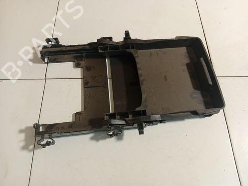 Used Glove box Glove box 38630371 38630371
