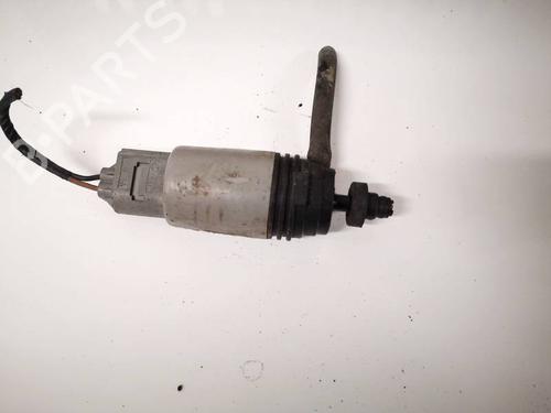 Used Washer pump Washer pump BMW 3 (E90) 330 d (231 hp) 34864248 34864248