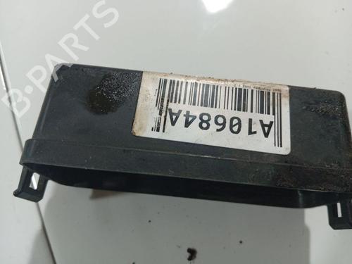 Used Fuse box OPEL FRONTERA B (U99) 2.2 DTI (6B_66, 6B_76) (120 hp) 32560279