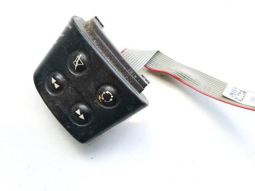 Used Steering wheel controls Steering wheel controls 36688228 36688228