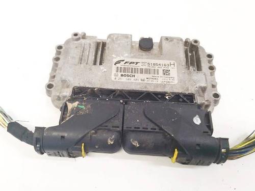 Used Engine control unit (ECU) Engine control unit (ECU) ALFA ROMEO MITO (955_) 1.4 TJet (955AXA1B) (155 hp) 32577880 32577880