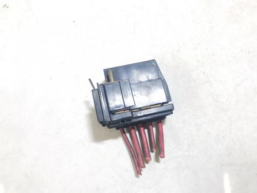 Used Fuse box Fuse box SAAB 9-5 (YS3E) 2.0 t (150 hp) 33077008 33077008