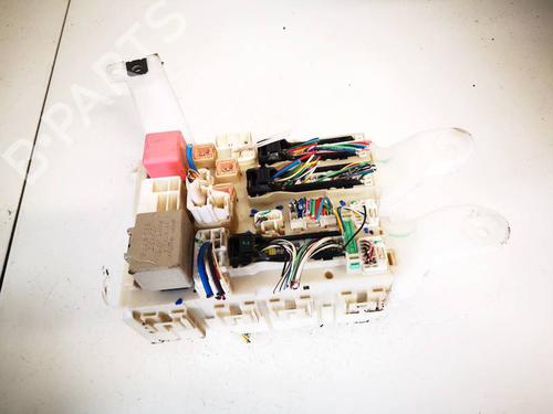 Used Fuse box Fuse box TOYOTA AURIS (_E15_) 2.0 D-4D (ADE150_, ADE150R) (126 hp) 32555698 32555698