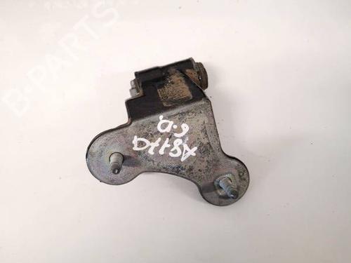 hingedoor-check-strap-mercedes-benz-e-class-w212-2009-2010-2011-2012-2013-2014-2015-2016-32937928 main image