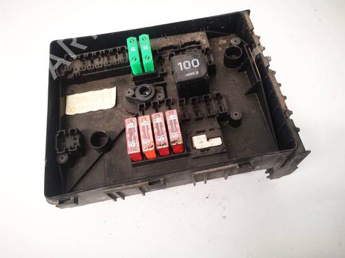 Used Fuse box Fuse box VW GOLF V (1K1) 1.9 TDI (90 hp) 33565070 33565070