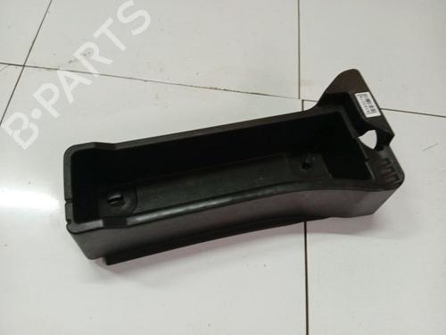 Handskerum Handskerum TOYOTA YARIS (_P9_) 1.4 D-4D (NLP90_, NLP90R) (90 hp) 34929211 34929211