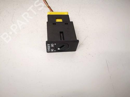 switch-vw-passat-b6-3c2-2005-2006-2007-2008-2009-2010-2011-34111173 main image