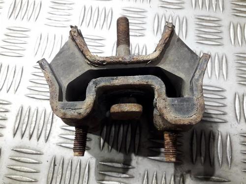 Used Engine mount Engine mount MERCEDES-BENZ M-CLASS (W163) ML 320 (163.154) (218 hp) 33498833 33498833