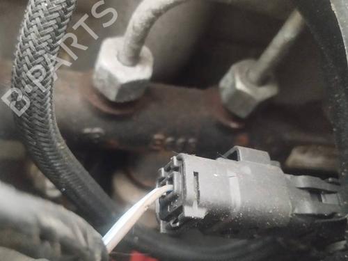 Used Injection rail Injection rail 35218897 35218897