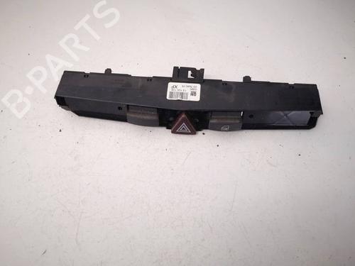 Used Warning switch Warning switch SUBARU LEGACY IV Estate (BP) 2.0 AWD (BP5) (138 hp) 34746560 34746560