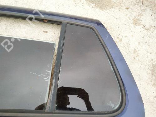 Panel rude bagtil venstre Panel rude bagtil venstre 35392843 35392843