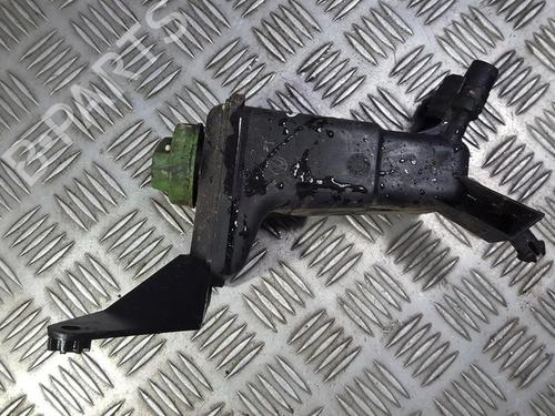 power-steering-reservoir-vw-passat-b55-3b3-2000-2001-2002-2003-2004-2005-35683828 main image