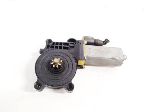 Used Left front window motor Left front window motor TOYOTA YARIS (_P1_) 1.0 (SCP10_, SCP10R) (65 hp) 39231902 39231902