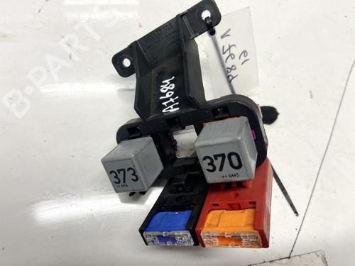 fuse-box-vw-passat-b55-3b3-2000-2001-2002-2003-2004-2005-32893815 main image