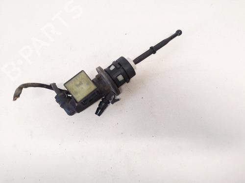 Used Clutch slave cylinder Clutch slave cylinder 35437749 35437749