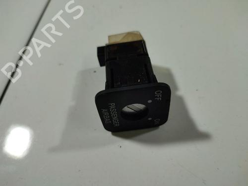 Used Switch Switch TOYOTA COROLLA Verso (ZER_, ZZE12_, R1_) 2.0 D-4D (CUR10_, CUR10R) (116 hp) 32556355 32556355