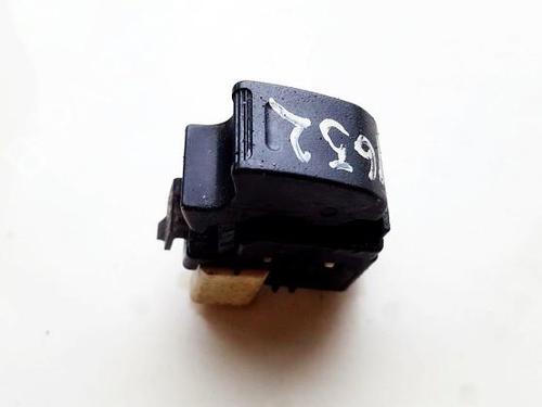 Used Switch Switch TOYOTA PRIUS Liftback (_W2_) 1.5 Hybrid (NHW20_, NHW20R) (112 hp) 33521598 33521598