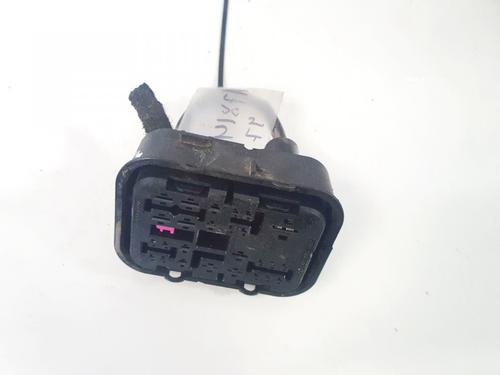 Used Fuse box Fuse box SKODA OCTAVIA I (1U2) 1.6 (102 hp) 32897119 32897119
