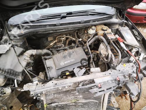 Fuse box OPEL ASTRA J (P10) 1.4 (68) | BP32598504E1