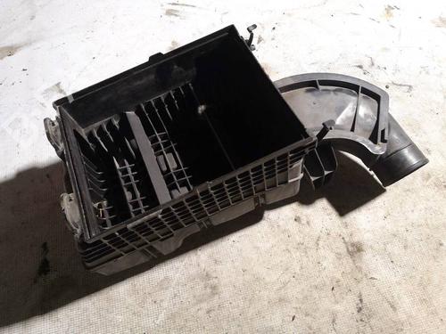 Used Air filter box Air filter box RENAULT LAGUNA III (BT0/1) 2.0 dCi (BT01, BT08, BT09, BT0E, BT0K, BT12, BT1C, BT1D,... (150 hp) 35253623 35253623