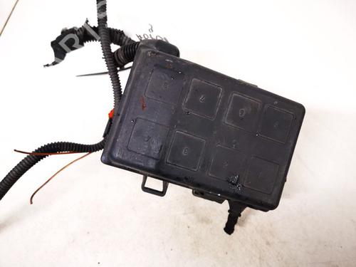 Used Fuse box Fuse box 33084168 33084168