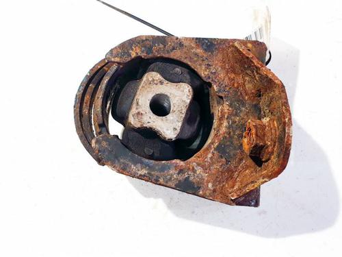 Used Engine mount Engine mount TOYOTA COROLLA Verso (ZER_, ZZE12_, R1_) 2.2 D-4D (AUR10_, AUR10R) (136 hp) 32530537 32530537
