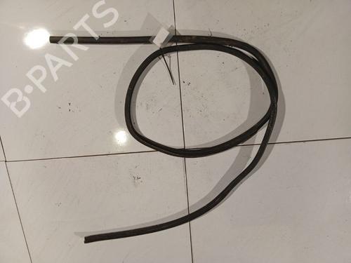 Used Rubber door seal Rubber door seal BMW 7 (E65, E66, E67) 730 d (218 hp) 40028009 40028009