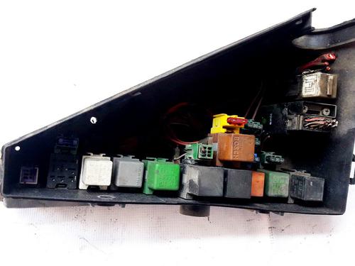 Used Fuse box Fuse box OPEL OMEGA B (V94) 2.5 DTI (F69, M69, P69) (150 hp) 33520266 33520266