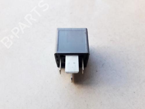Electronic sensor AUDI A4 B5 (8D2) 2.5 TDI | BP33101251M84 - Image 2
