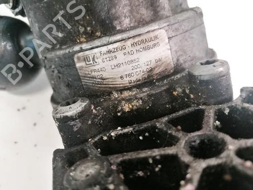 Steering pump BMW 7 (E65, E66, E67) 730 d | BP35463041M99 - Image 2