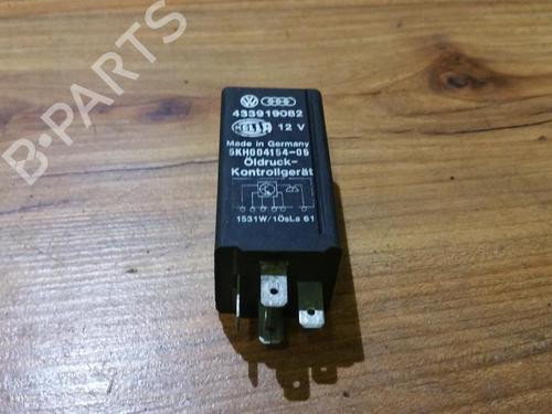Used Electronic sensor Electronic sensor AUDI 80 B3 Saloon (893, 894, 8A2) 1.6 (75 hp) 33518694 33518694