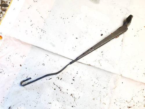 Used Front windshield wiper arm Front windshield wiper arm 38572471 38572471