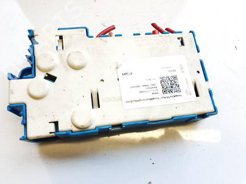 Used Fuse box PORSCHE CAYENNE (9PA) S 4.5 (340 hp) 32559487