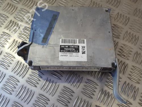 Used Engine control unit (ECU) Engine control unit (ECU) TOYOTA PRIUS Saloon (_W1_) 1.5 Hybrid (NHW10) (58 hp) 33493172 33493172