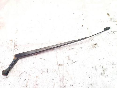 Vindspejlsviskerarm TOYOTA COROLLA Verso (_E12_) 2.0 D-4D (CDE120_, CDE120R) (90 hp) 32917785