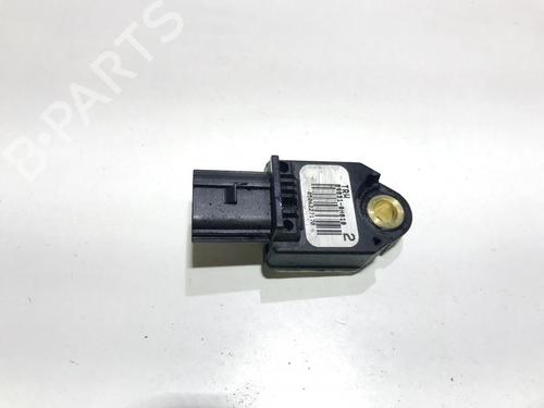 Used Electronic module Electronic module TOYOTA YARIS (_P9_) 1.3 VVT-i (NCP90_, NCP90R) (86 hp) 33501335 33501335