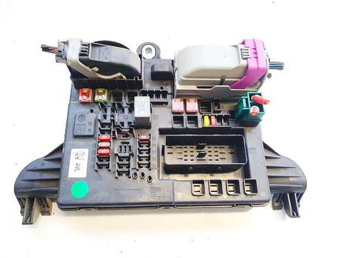 Used Fuse box Fuse box OPEL INSIGNIA A (G09) 2.0 CDTI (68) (131 hp) 32535992 32535992
