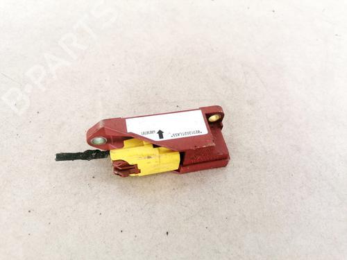 Used Electronic module Electronic module VW GOLF IV (1J1) 1.9 TDI (90 hp) 32885247 32885247