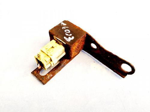 Used Electronic module Electronic module TOYOTA YARIS (_P1_) 1.0 (SCP10_, SCP10R) (68 hp) 33109005 33109005