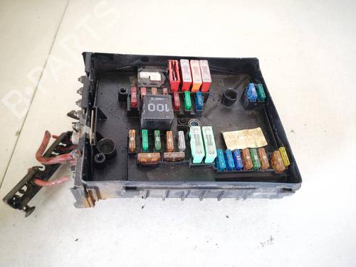 Used Fuse box Fuse box VW GOLF V (1K1) 2.0 TDI (170 hp) 32953541 32953541