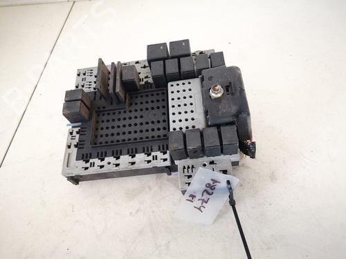 Used Fuse box Fuse box VOLVO S80 I (184) 2.5 TDI (140 hp) 32915722 32915722