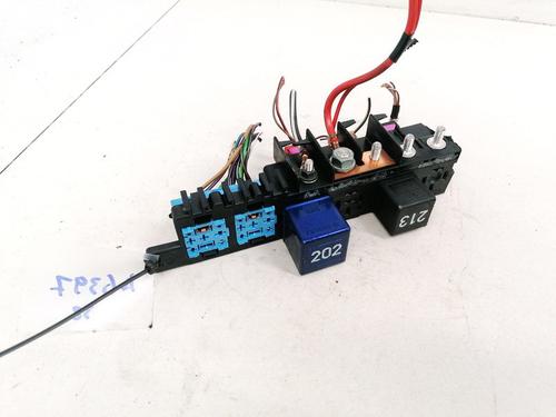 Used Fuse box Fuse box AUDI A4 B5 (8D2) 1.9 TDI (110 hp) 33085136 33085136